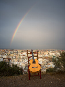 Gerundina y arco iris desde la Alcazaba